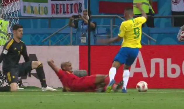 ЧМ-2018: Был ли пенальти на Габи Жезусе?