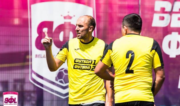 Первая победа Футбол 1.2, неожиданное поражение FC SPELL и успех Яблоко