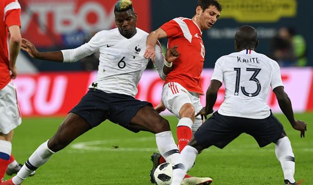 Поль Погба (№6) и Нголо Канте, фото twitter.com/OptaJean