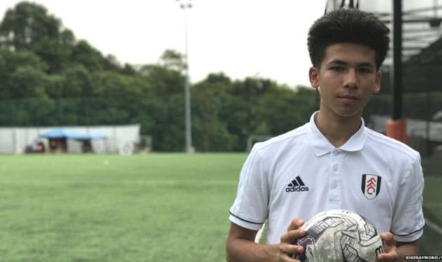 Бен Дэвис, SPIN