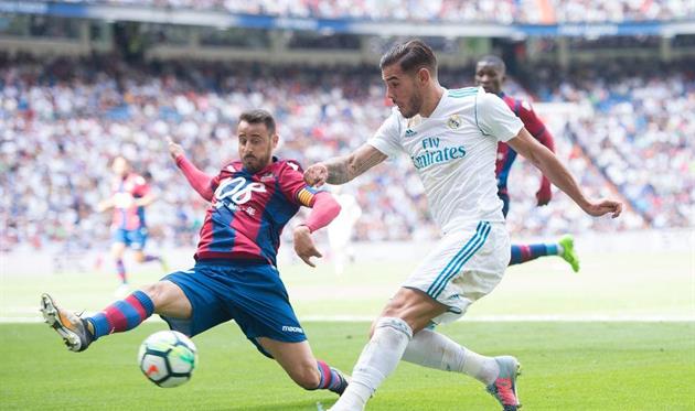 Тео Эрнандес против Педро Лопеса, Getty Images