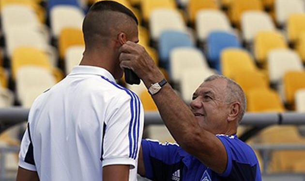 Евгения Хачериди поздравляют с Днем рождения в Динамо, фото ФК Динамо