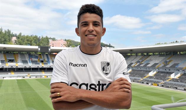 Додо, Витория Гимараэш 