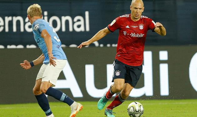 Арьен Роббен (справа), Getty Images