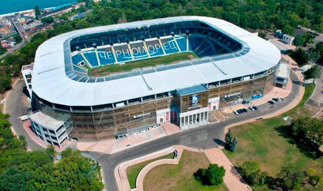 Цену нежилых построек стадиона Черноморца снизили на 307 млн гривен
