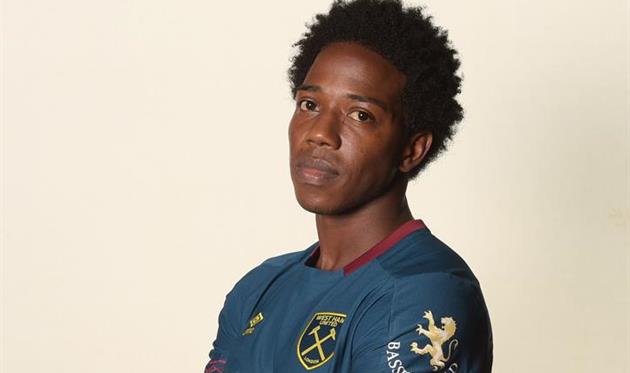 Карлос Санчес, фото ФК Вест Хэм