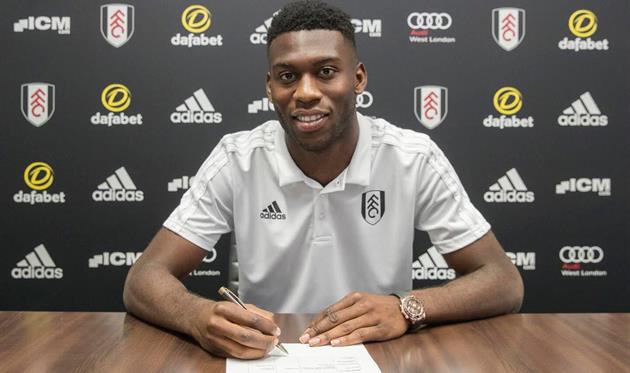 Тимоти Фосу-Менса, фото ФК Фулхэм