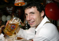 Ван Боммель лечится