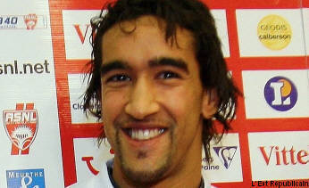 Юссуф Хаджи, фото football.fr