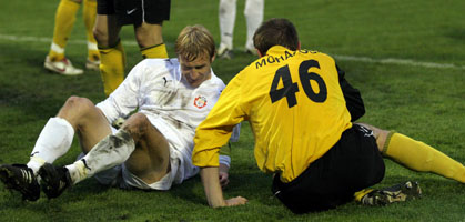 До грязи и крови, фото zarya-lugansk.com