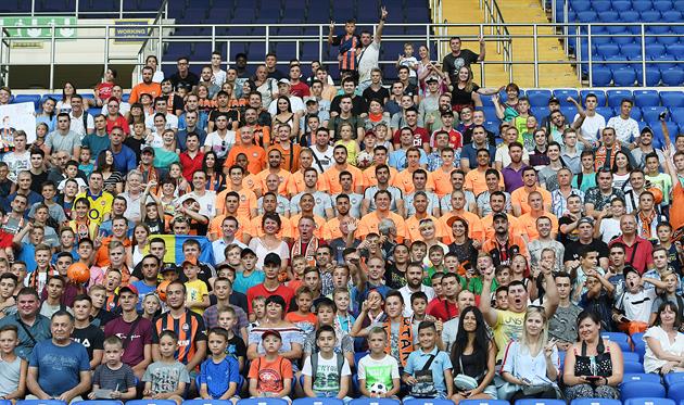 Шахтер провел открытую тренировку в Харькове