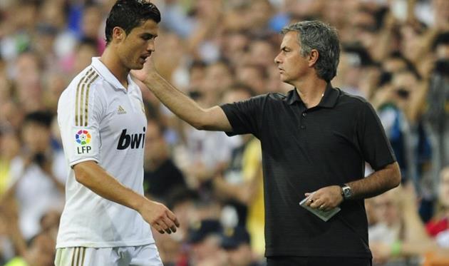 Почему МЮ не приобрел Криштиану Роналду нынешним летом