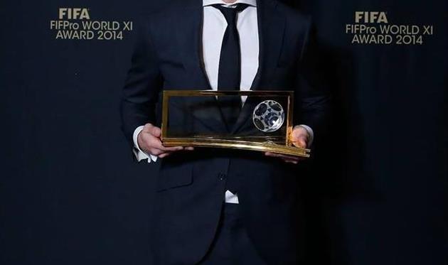 Бэйл, Роналду, Месси и еще 7 претендентов на лучший гол года