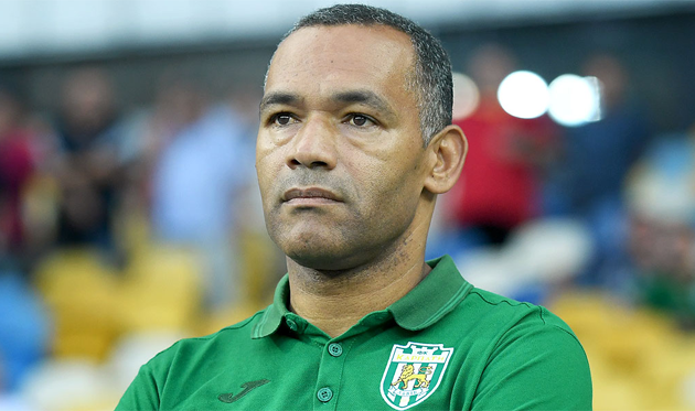 Жозе Мораиш, fckarpaty.com