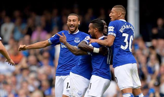 Эвертон — Вест Хэм: прогноз букмекеров на матч АПЛ