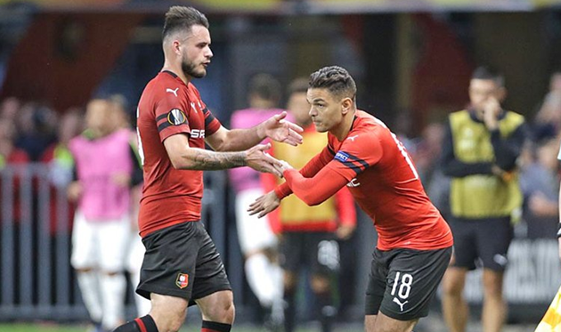 Бен Арфа (справа) забил после выхода на замену, twitter.com/staderennais