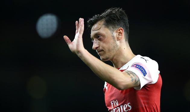 Арсенал — Эвертон: Озил 10% своих ассистов делал против 