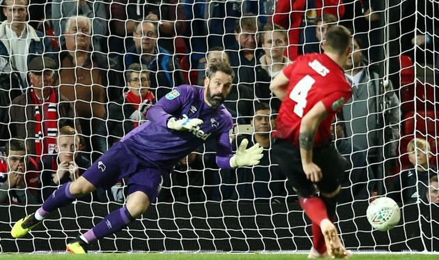 Джонс не забивает пенальти, getty images