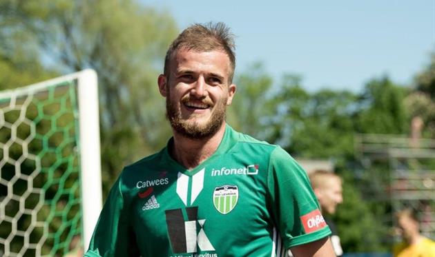 Украинец Дебелко с 25-ю голами идет вторым в гонке за Золотую бутсу