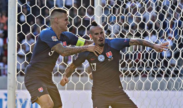 Марек Гамшик (справа)