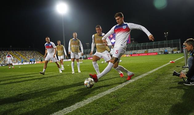 Cтоунз против Баркли, twitter.com/England