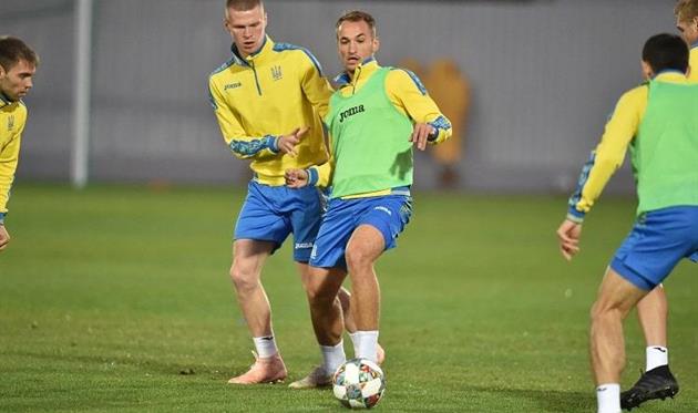 Евгений Макаренко (справа), фото: сайт ФФУ