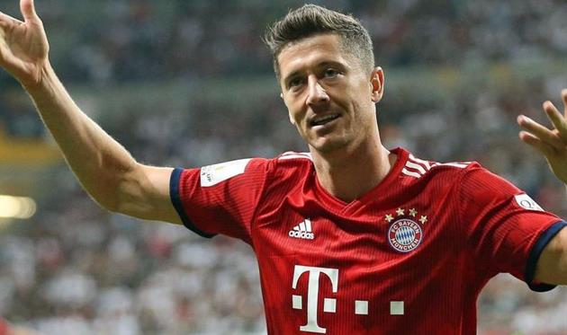 Левандовски обошел Шевченко и Ибрагимовича в списке бомбардиров ЛЧ