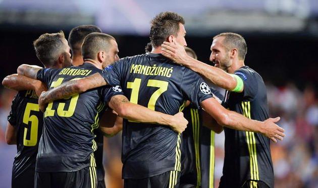 ФОТО twitter.com/mariomandzukic9