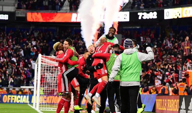 Плей-офф МЛС. Нью-Йорк Сити Вильи вылетел, Нью-Йорк РБ разгромил Коламбус