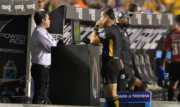 ВАР появится в английской Премьер-лиге со следующего сезона