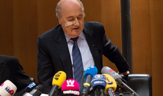 Блаттер: Считаю, что нужно начать расследование в отношении Инфантино