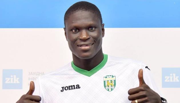 Папа Гуйе, фото ФК Карпаты