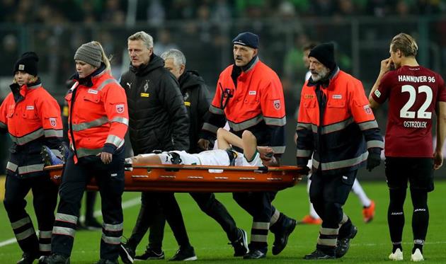 Маттиас Гинтер не смог закончить поединок, Getty images