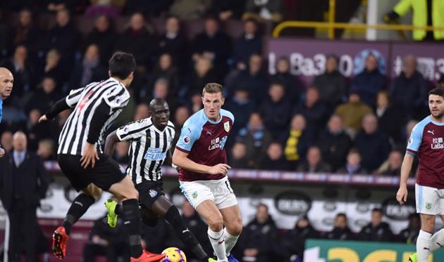 ФОТО: TWITTER.COM/BURNLEYOFFICIAL