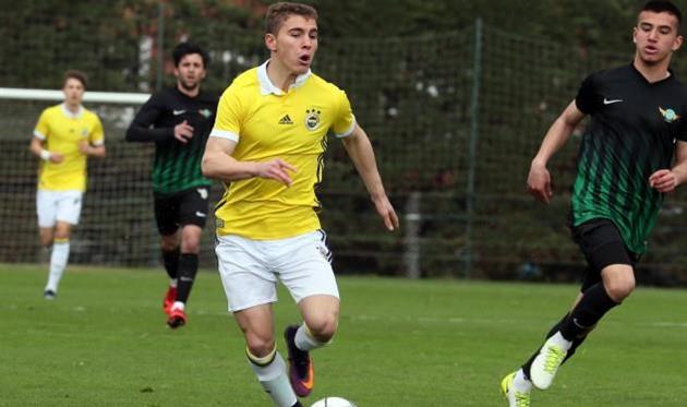 Ворскла подписала албанца из Фенербахче по рекомендации Даллку — СМИ