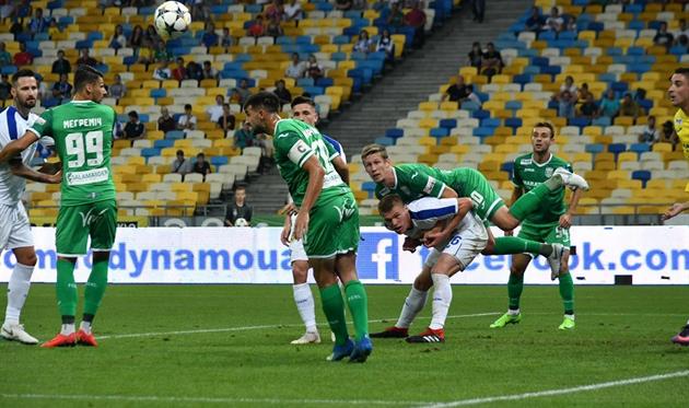 Карпаты — Динамо: прогноз букмекеров на матч УПЛ