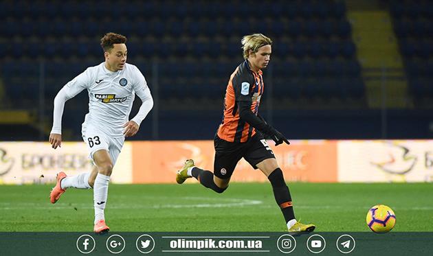 Тейшейра (слева)