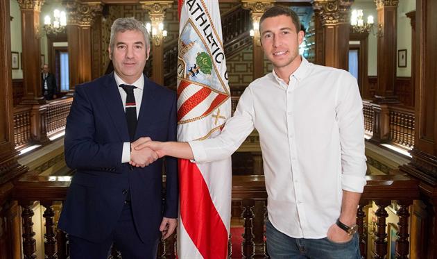 Де Маркос (справа)