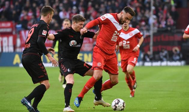 Фортуна и Штутагрт победили, Шальке увез из Аугсбурга одно очко