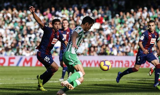 Бетис дома не сумел переиграть Эйбар