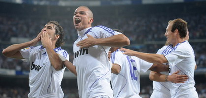 А чемпионы празднуют! AFP