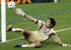 Джиджи Буффон, фото AP