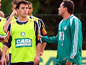 Клебер скандалит с Люшембургу, globoesporte.globo.com