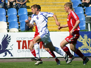 Андрюс Йокшас - автор первого гола в матче, фото sctavriya.com