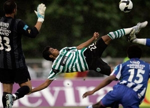 Родриго Тиуи делает дубль, АР