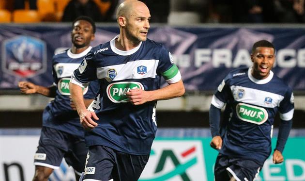 Бенжамен Ниве — самый возрастной футболист, игравший в ТОП-5 лигах в 2018 году