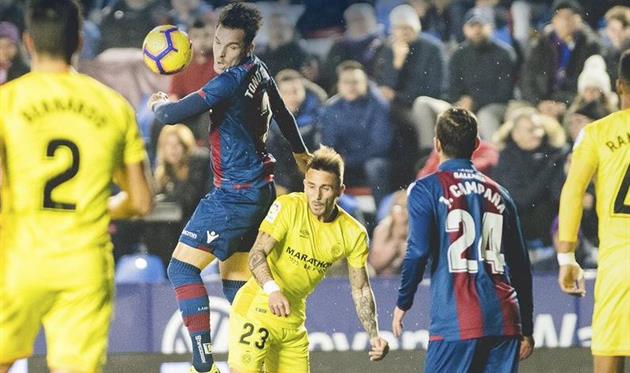 Леванте дома в концовке вырвал ничью у Жироны