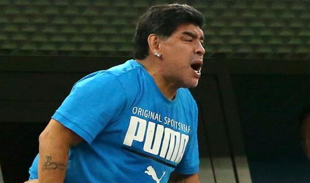 Марадону госпитализировали с кровотечением в желудке