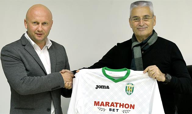 Фабри Гонсалес (справа), ФК Карпаты