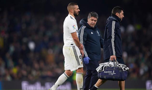 Бензема сломал мизинец